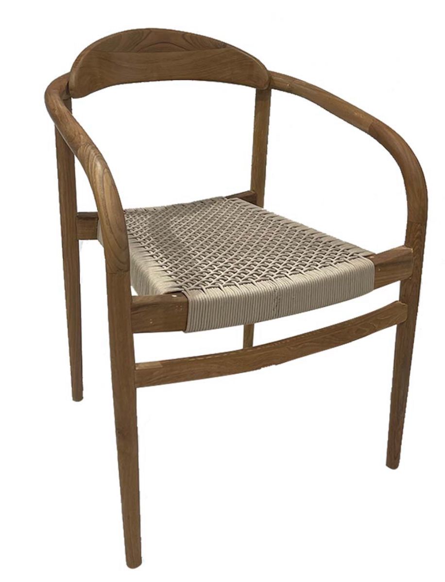 Outdoor dining chair | brown