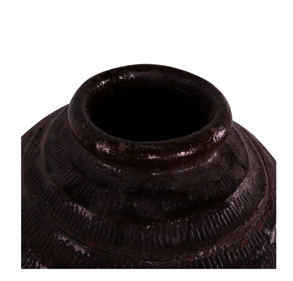 Glazed brown pot S