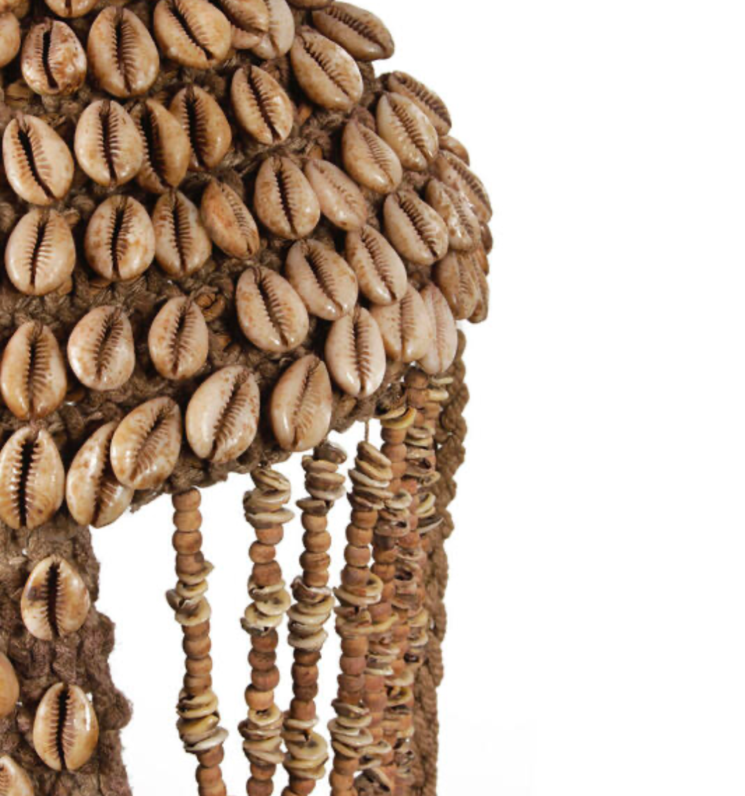 Tribal hat Sculpture with shells L